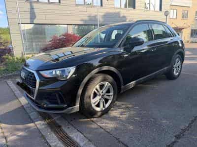 Audi Q3 35 Tdi 150ch  Stronic Business Édition (2021) - Photo 2