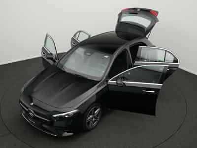 Mercedes A 200 d AMG-Line Multi+Kamera+Ambi (2024) - Photo 14