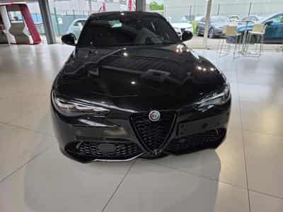 Alfa-Romeo Giulia VELOCE 2.0 TURBO 16 V  280 CV Q4 (2024) - Photo 3