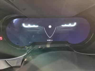 Alfa-Romeo Giulia VELOCE 2.0 TURBO 16 V  280 CV Q4 (2024) - Photo 13