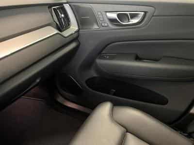 Volvo XC60 Plus Dark (2024) - Foto 11