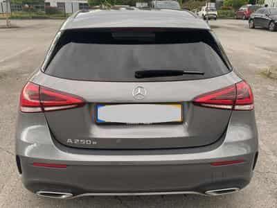 Mercedes A 250 Mercedes-Benz A 250 e AMG Line (2022) - Foto 7