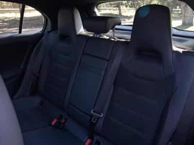 Mercedes A 250 e AMG Line 8G-DCT (2020) - Photo 6