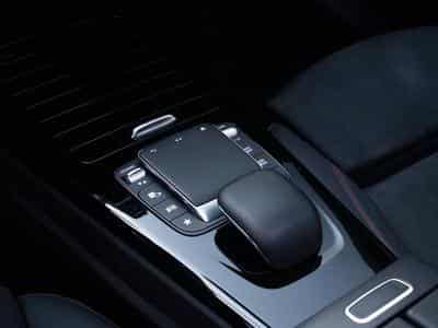 Mercedes A 250 e AMG Line 8G-DCT (2020) - Photo 8