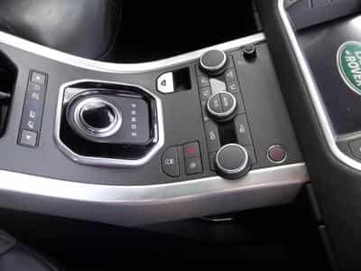 Land-Rover Range Rover Evoque 2.0 TD 150 SE 4x4 (2019) - Photo 8