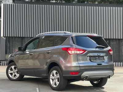 Ford Kuga 4X4 / AUTOMATIQUE / DIESEL (2014) - Photo 3