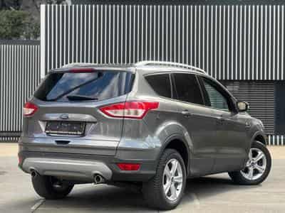 Ford Kuga 4X4 / AUTOMATIQUE / DIESEL (2014) - Photo 4