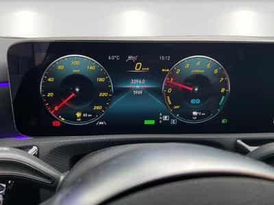 Mercedes A 250 e AMG Line e PlugIn Hybrid Pano 360 Kamera (2023) - Foto 12