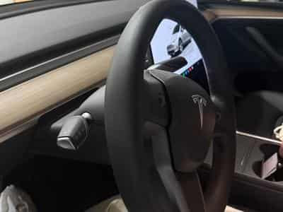 Tesla Roadster Dual Motor long Range (2022) - Foto 3