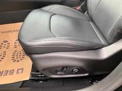 Jeep Compass 1.5 TURBO HYBRID 130 CV SUMMIT (2025) - Foto 8