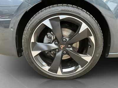 Cupra Leon DSG+Pure-Perf.+Navi+RearView (2024) - Photo 8