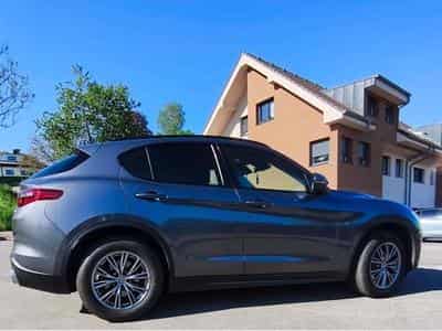 Alfa-Romeo Stelvio Super Q4 2,0 Turbo (2018) - Photo 1