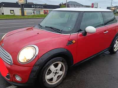 Mini Cooper (2011) - Photo 1