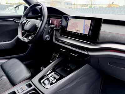 Skoda Octavia Octavia Combi RS 2.0 TDI DSG /LED/ACC/CAM/HUD/ (2022) - Photo 12