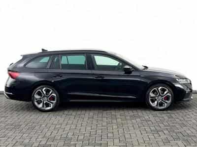Skoda Octavia Octavia Combi RS 2.0 TDI DSG /LED/ACC/CAM/HUD/ (2022) - Photo 4