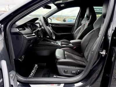 Skoda Octavia Octavia Combi RS 2.0 TDI DSG /LED/ACC/CAM/HUD/ (2022) - Photo 9