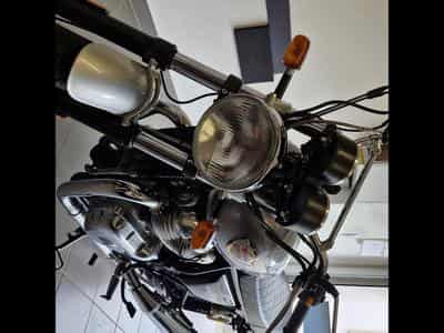 Royal Enfield Interceptor (2022) - Photo 2