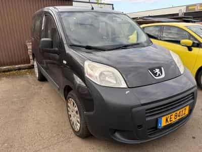 Volvo V50 Peugeot Biper Tepee (2012) - Photo 1
