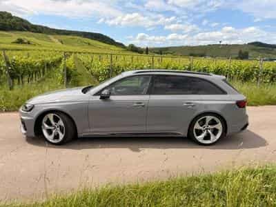 Audi RS4 (2022) - Photo 3
