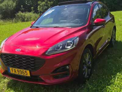 Ford Kuga ST-LINE (2022) - Photo 1