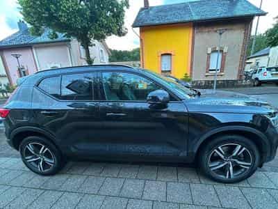 Volvo XC40 Core B3 (2023) - Photo 7
