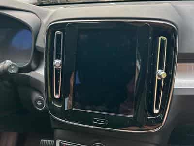 Volvo XC40 Core B3 (2023) - Photo 10