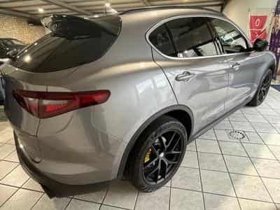 Alfa-Romeo Stelvio Stelvio 2.0 Turbo 16V AT8-Q4 First Edition (2018) - Photo 5