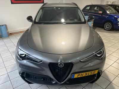 Alfa-Romeo Stelvio Stelvio 2.0 Turbo 16V AT8-Q4 First Edition (2018) - Photo 9