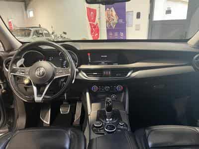 Alfa-Romeo Stelvio Stelvio 2.0 Turbo 16V AT8-Q4 First Edition (2018) - Photo 15