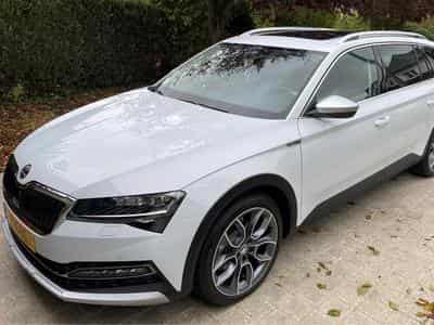 Skoda Superb Scout (2019) - Foto 1