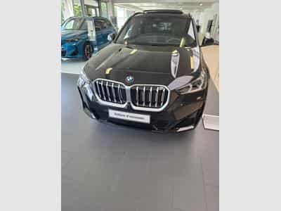 BMW X1 sDrive 18i M-Sport, Toit ouvrant (2025) - Photo 1