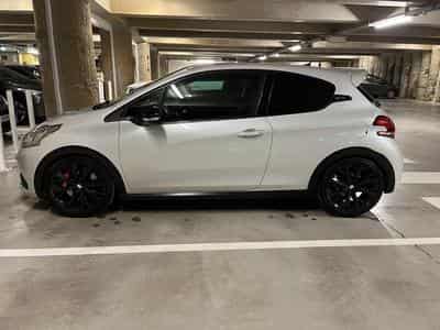 Peugeot 208 Gti By Peugeot Sport (2017) - Foto 3