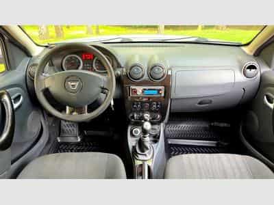 Dacia Duster 1.6 16v 4x4 (2011) - Photo 6