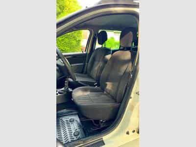 Dacia Duster 1.6 16v 4x4 (2011) - Photo 8