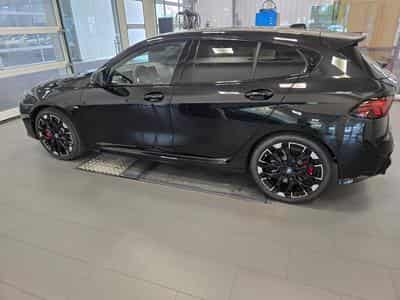 BMW M135 xDrive, M-Sportpack Pro, Harman Kardon (2025) - Photo 3