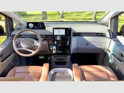 Hyundai Staria Premium Auto. (2023) - Foto 6