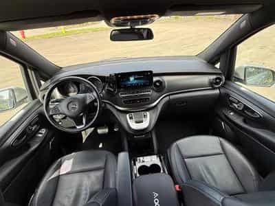 Mercedes V 300 Class V AMG Line (2021) - Photo 3