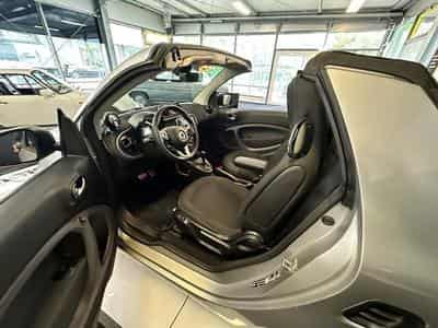 Smart Fortwo 66kw cabrio passion twinamic (2019) - Photo 10