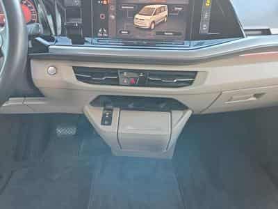 VW T6.1 T7 Multivan Life (2022) - Photo 13