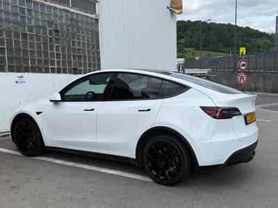 Tesla Model Y Dual Motor long Range (2022) - Foto 1