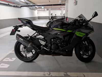 Kawasaki ZX6R Performance Edition (2025) - Photo 5