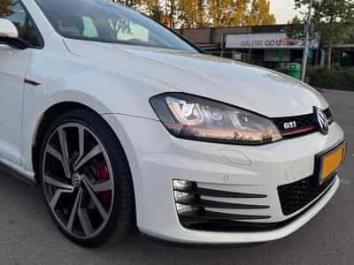 VW Golf GTI (2016) - Photo 1