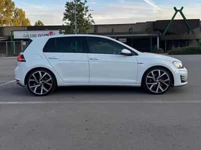 VW Golf GTI (2016) - Photo 2