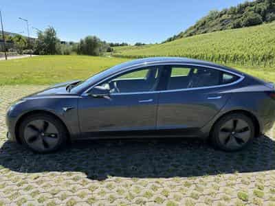 Tesla Model 3 Long Range Dual Motor AWD (2019) - Photo 1
