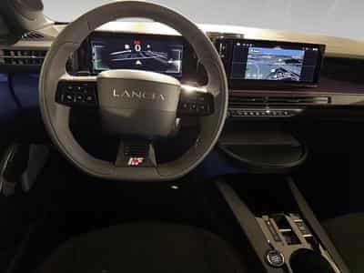 Lancia Ypsilon 1.2 HF LINE HYBRIDE (2025) - Foto 6