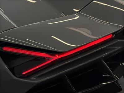 Lamborghini Revuelto (2024) - Foto 13