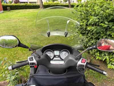 Piaggio MP3 250ie LT (2009) - Photo 9