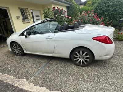 Peugeot 308 CC (2010) - Photo 1
