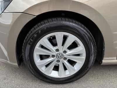 VW Golf Sportwagon 1.6 TDI BOÎTE DSG (2015) - Foto 11