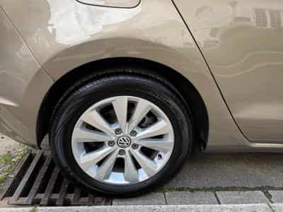 VW Golf Sportwagon 1.6 TDI BOÎTE DSG (2015) - Foto 13